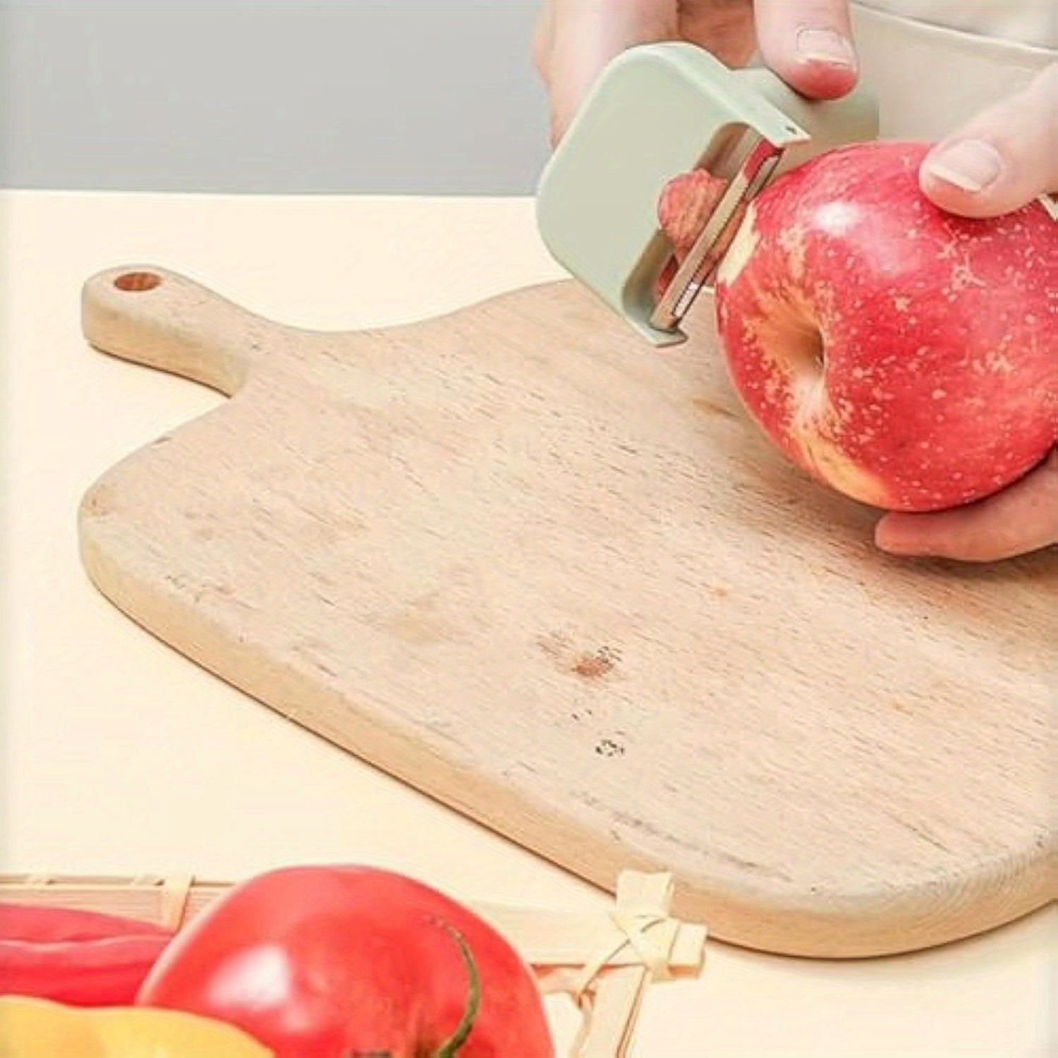 Multi-Functional Portable Electric Vegetable Cutter Set, Wireless Vegetable Processor for Garlic, Peppers, Onions, Celery, with Brush, Comes with Egg & Cream Beater., Electric Vegetable Slicer